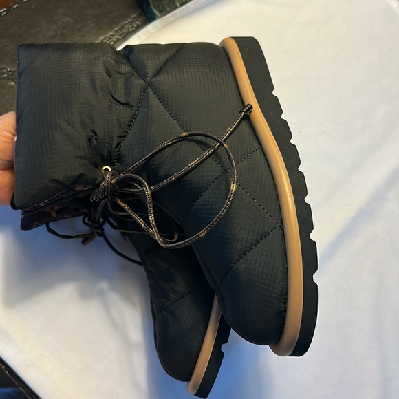 Louis Vuitton boots - Picture 5 of 14